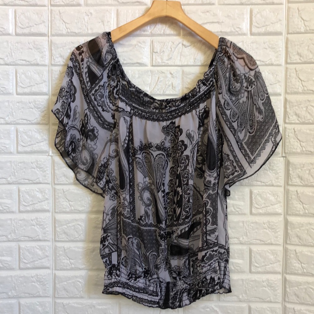 Wrapper semi sheer over shoulder blouse‎